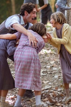 Вчитель, який обіцяв море постер