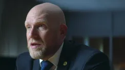 кадр з фільму Розслідування Люсі Летбі