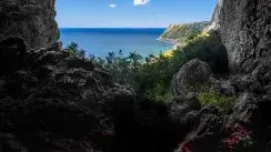 кадр з фільму Печера