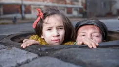 кадр з фільму У темряві