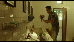 кадр з фільму Засліплений пристрастю