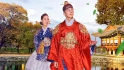 кадр з серіалу Королева: кохання та війна
