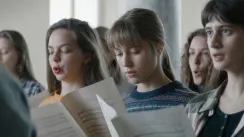 кадр з фільму Неслухняні дівчата