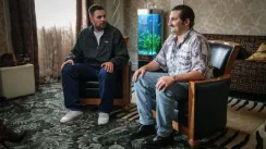 кадр з фільму Сім'я виродків / Сімейка покидьків / Байстрюки