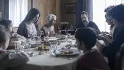кадр з фільму Неділі