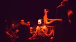 кадр з фільму Запрошення